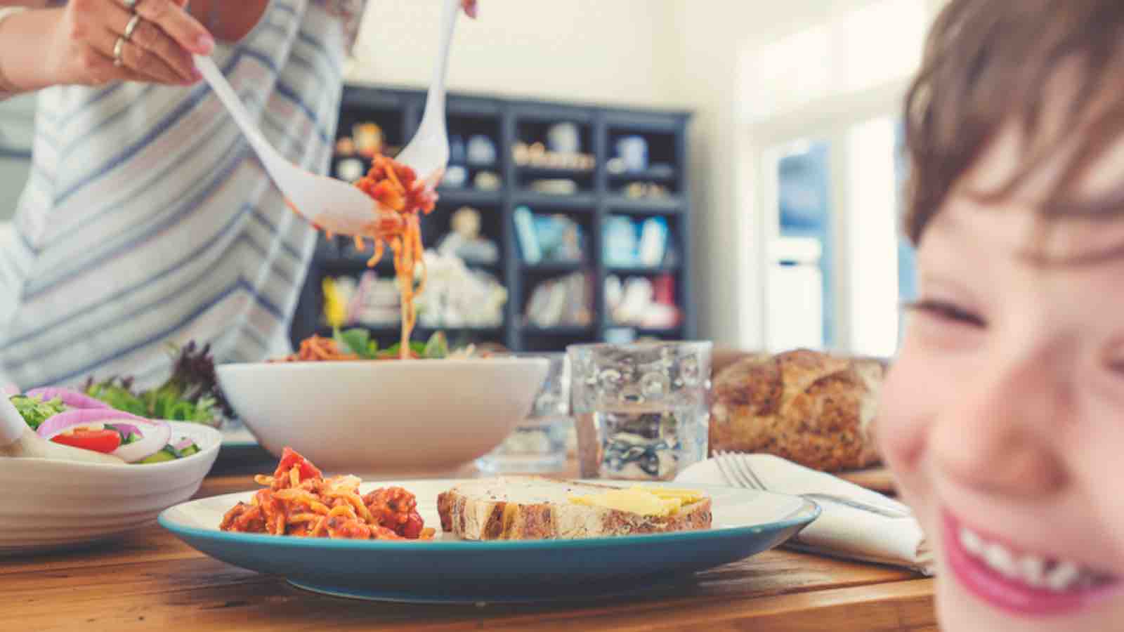 6 Fresh Ideas For A Fun Family Dinner Night | Kent Mittrick & Associates